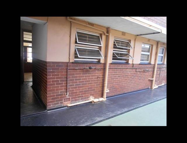 0.5 BEDROOM APARTMENT TO LET IN NORTH BEACH